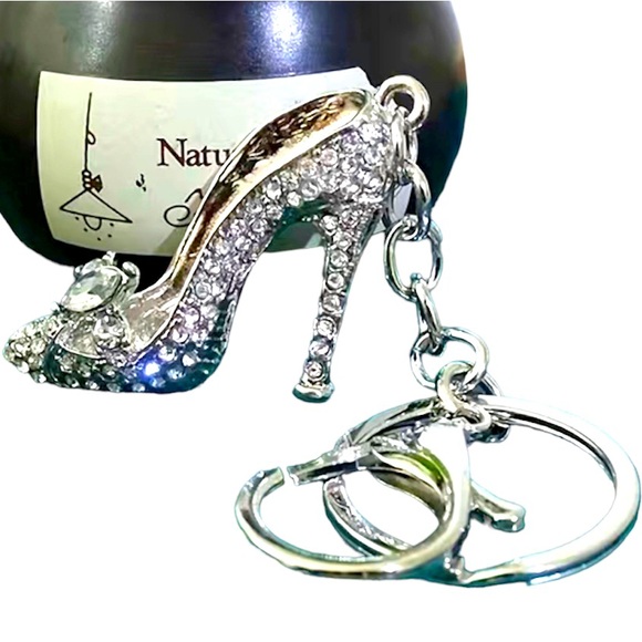 💐🔵Rhinestone High-heeled Shoes Keychain or Bag Purse Charm - Picture 1 of 5